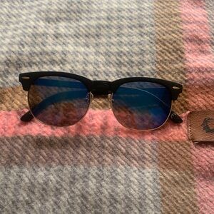 Black Out Island Sunglasses